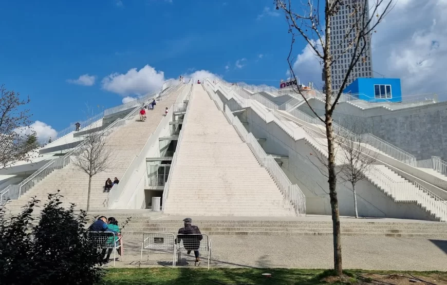 Tirana private guided day tour