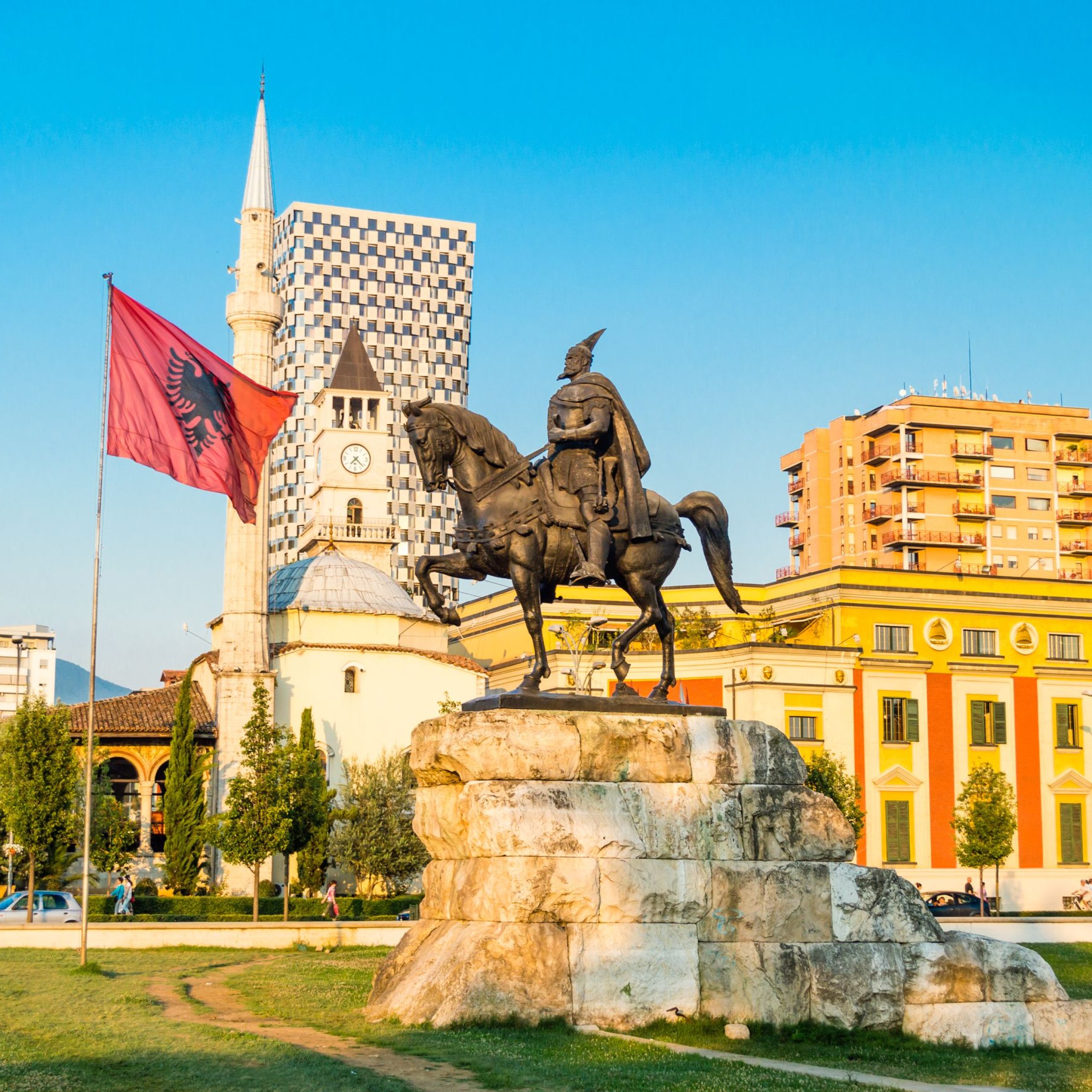09:00 – Pick-up from Tirana